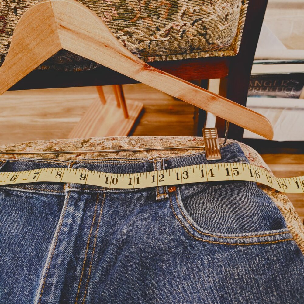 Levi's Men's 517 Bootcut Mid Rise Regular Fit Boot Cut Jeans - Dark Stonewash - Picture 10 of 10